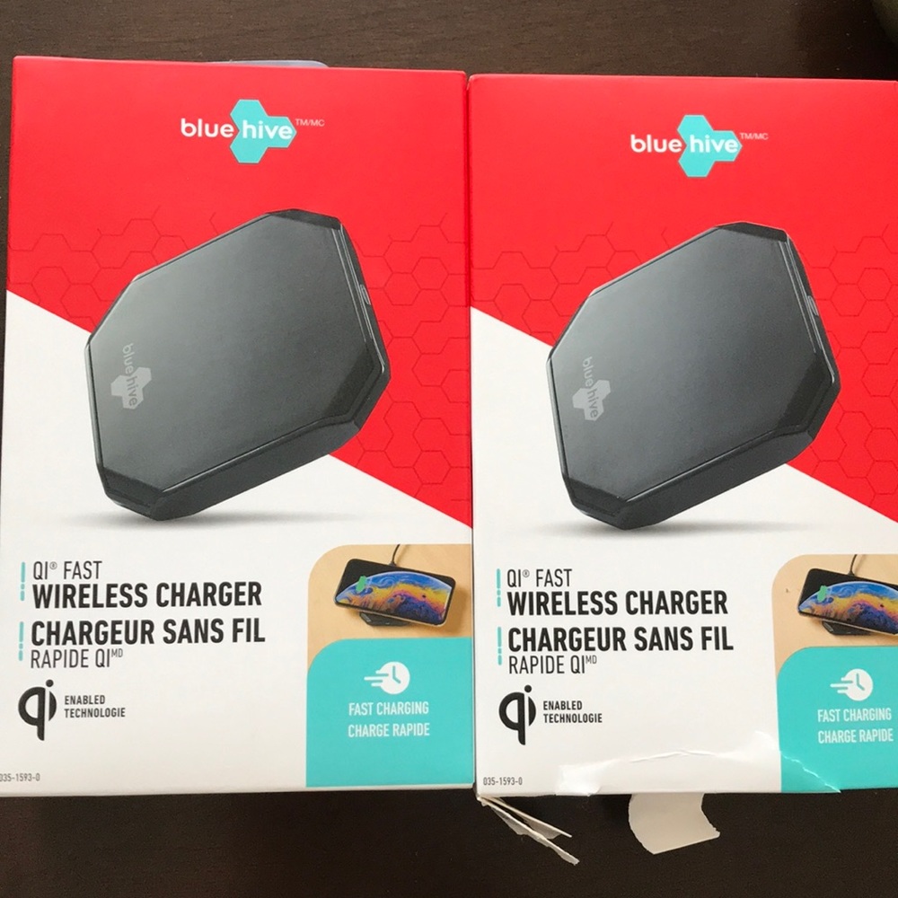 NWOT WIRELESS CHARGER